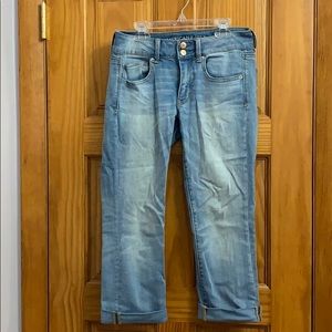 American Eagle cropped jeans